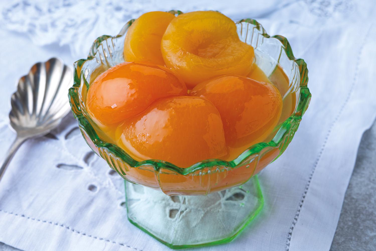 Apricots with Amaretto in Syrup - Sweet Grocery