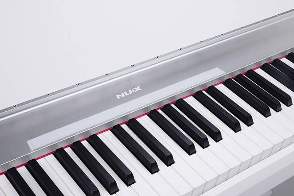 NUX NCK-330 Digital Piano with 88 Hamm 