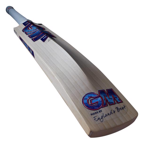 Gunn & Moore MANA 909 Cricket Bat 