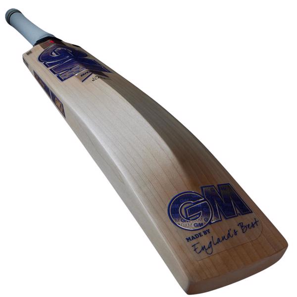 Gunn & Moore BRAVA 606 Cricket Bat 