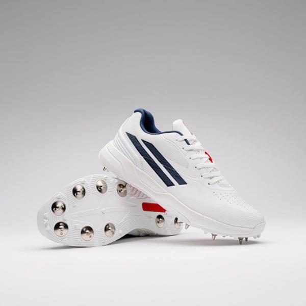 Gray Nicolls Players 4.0 Spike Cricket%2 