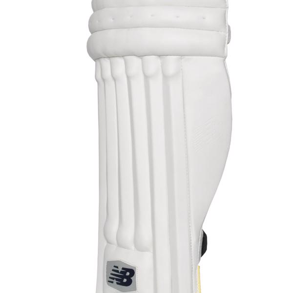 New Balance BURN 600 Batting Pads JUNI 