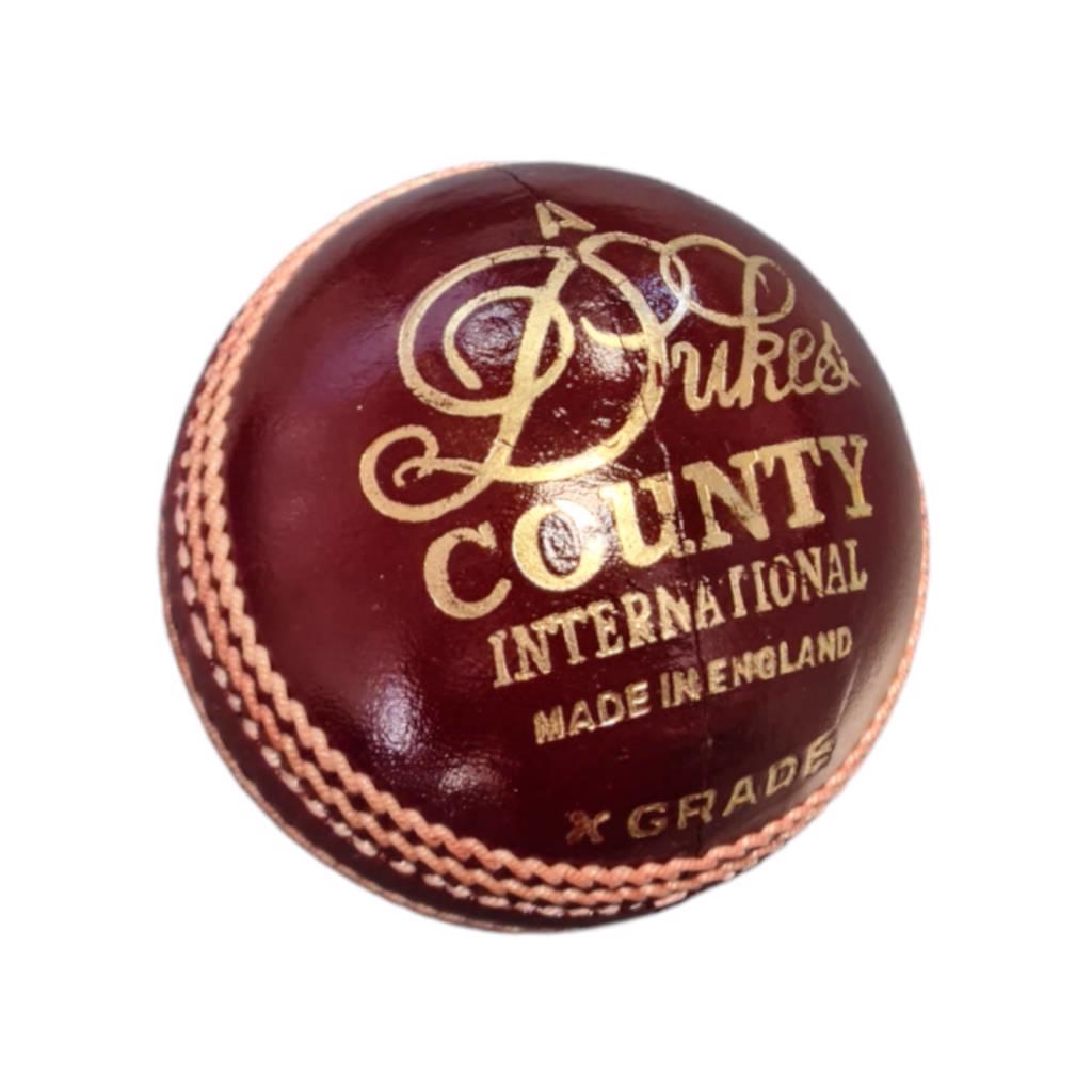 Dukes County International XGRADE Cricket Ball 156g RED