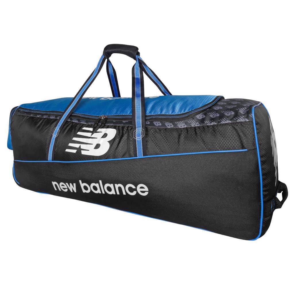 New Balance Burn 670 Cricket Wheelie Bag