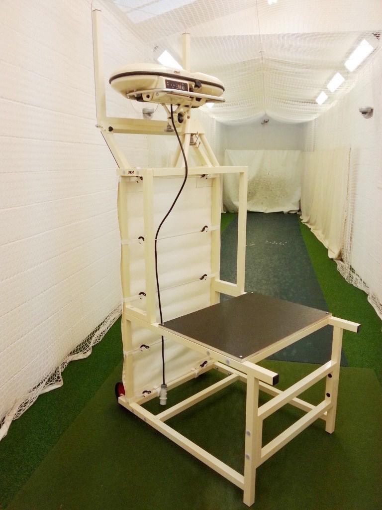 Bola Cricket Bowling Machine Stand With Wheels