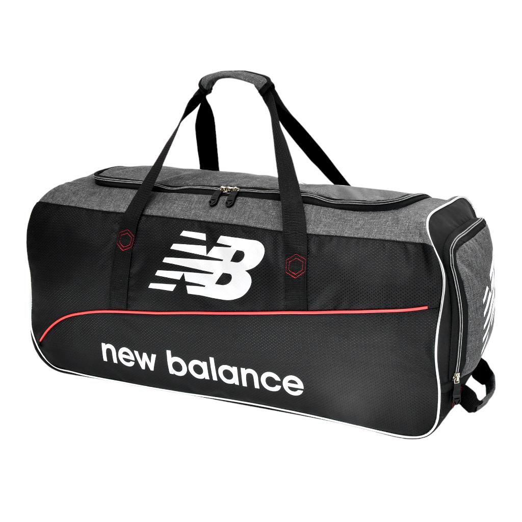 New Balance TC 560 Cricket Wheelie Bag JUNIOR