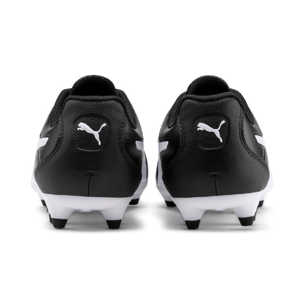 football boots black and white