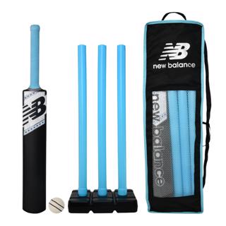 New Balance Plastic Outdoor Cricket Set% 