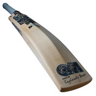 Gunn & Moore DIAMOND Signature Cricket 