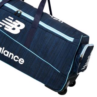 New Balance 600 Cricket Wheelie Bag NA 