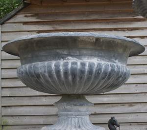 Cast Iron Mega Shallow Urn