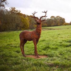 Cast Iron Majestic Stag - Rust Statue - Facing Left