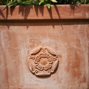 Terracini - Heritage Collection - Rose Box Cubic Box Planter - Terracotta